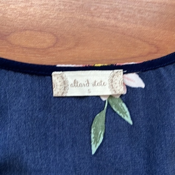 Altar’d State women’s navy blue and pink short sleeve floral dress Size Small - Picture 3 of 8